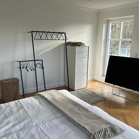 Herrenhaus - Starnberger - Ammerland ホームステイ *
